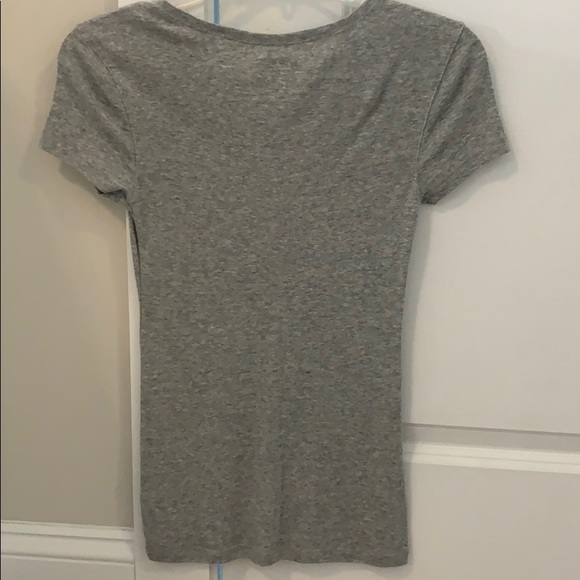basic gray tshirt - Picture 2 of 2